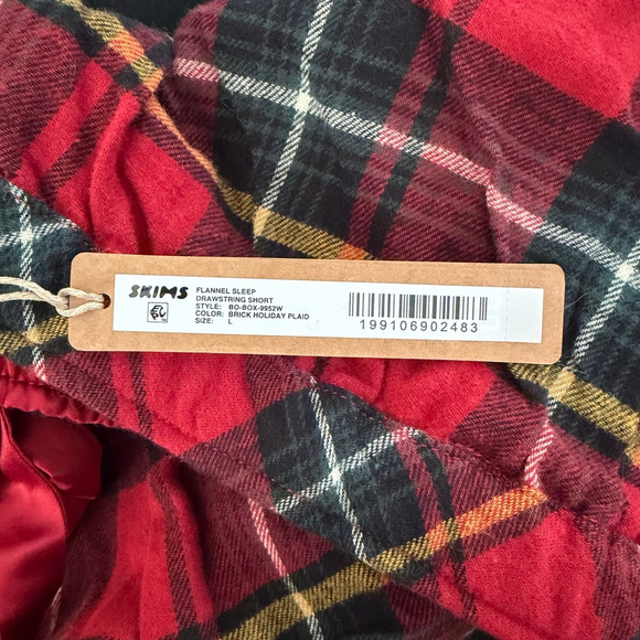 SKIMS Flannel Sleep Drawstring Short Size L Brick Holiday Plaid SKU717 - Picture 3 of 3